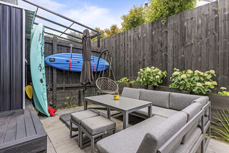 8c Edgar Pearce Place Howick_12