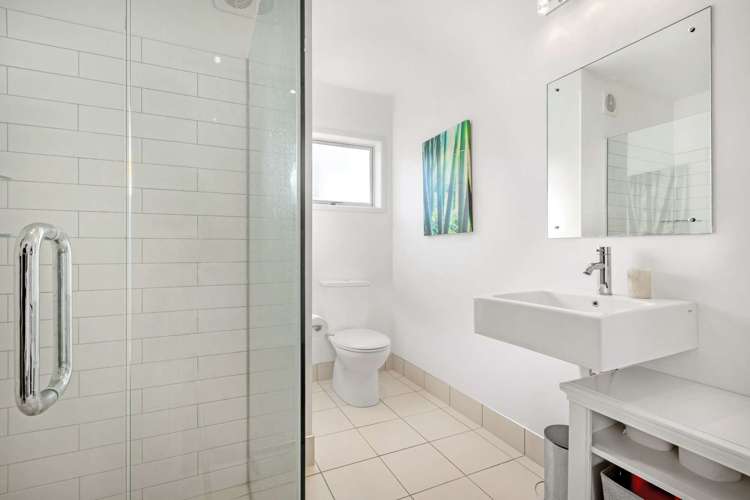 305 State Highway 10 Cable Bay_21