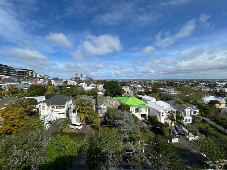 4A/17 Scanlan Street_0