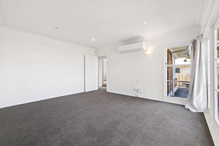 8 Braeburn Place Takanini_21