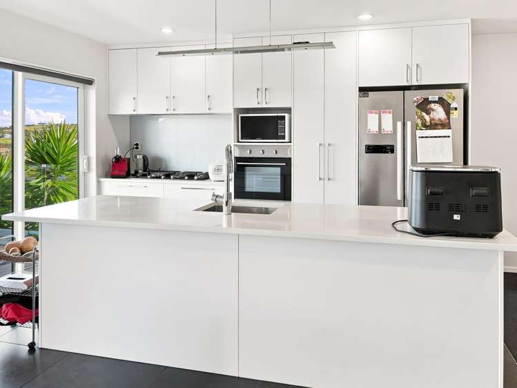 253 Alec Craig Way Gulf Harbour_5