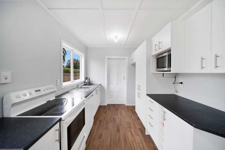 59 Brandon Road Glen Eden_4