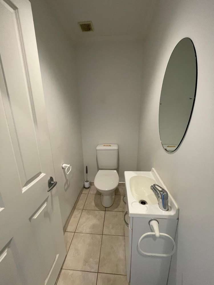 17 Erne Crescent East Tamaki_13