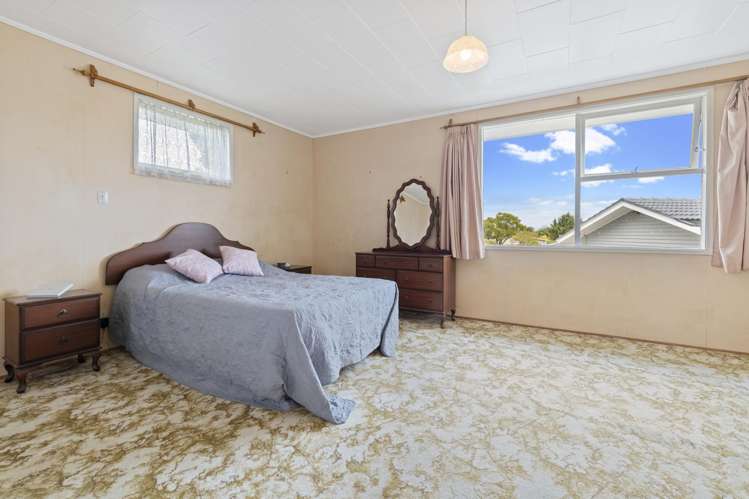 76 Taylor Road Mangere Bridge_11