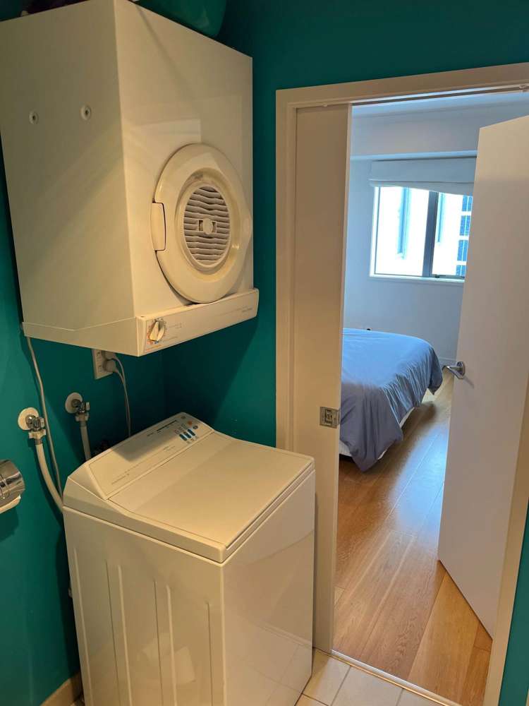14E/1 Emily Place City Centre_11