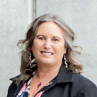 Lisa Vale