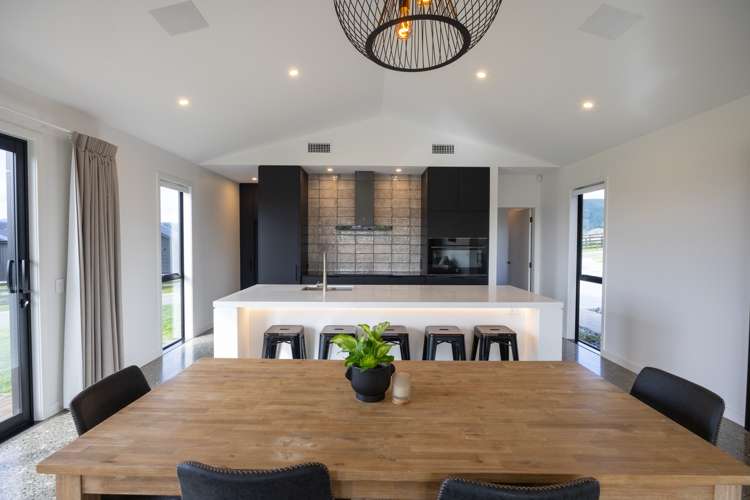 3 Castlebridge Lane Aokautere_16