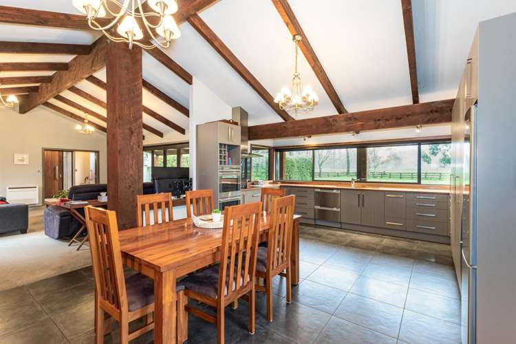 18 River Road Elgin_14