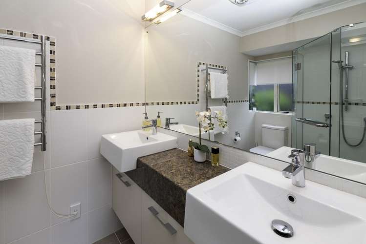 15 Gillett Place Botany Downs_9