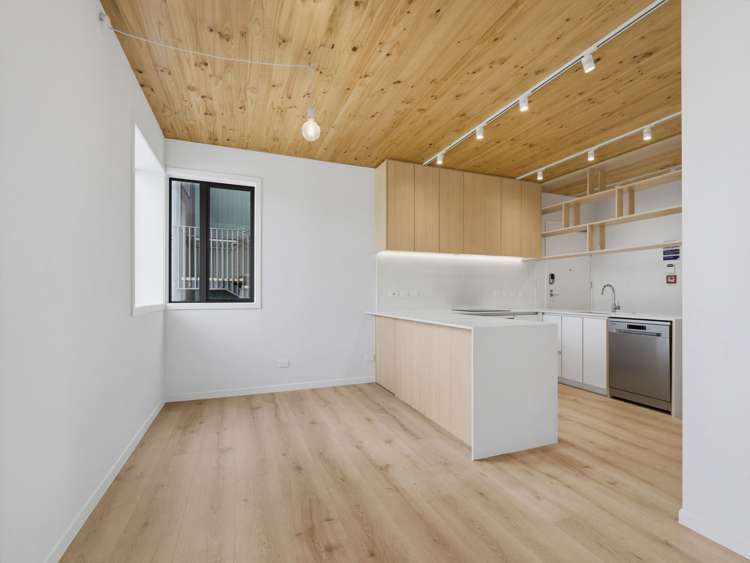 9/40 Waiparaheka Drive_2