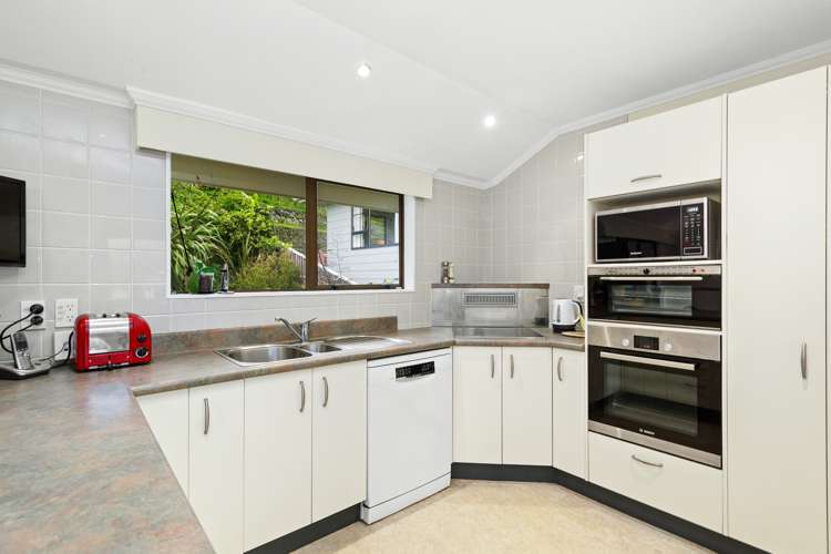 49 Woodman Drive Tawa_4