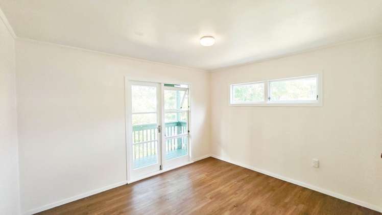 60 Langana Avenue Browns Bay_9