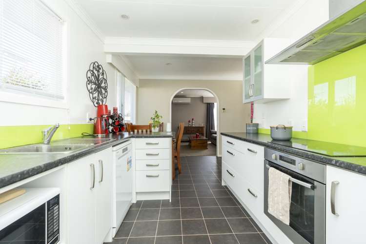 5 Hamblyn Crescent Nawton_7