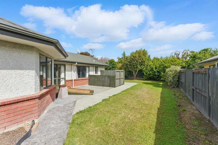 34 Strachan Way Highbury_14