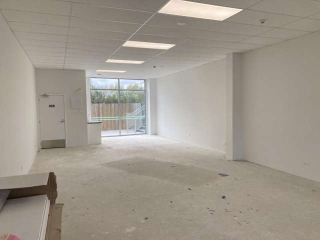 Unit 2, 152 Horsham Downs Road Rototuna_2
