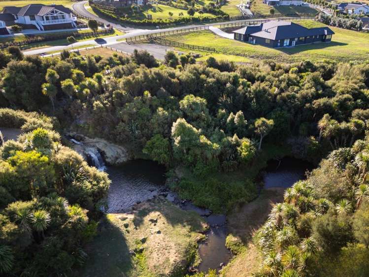 21 Te Ara Aukati Terrace Pokeno_37