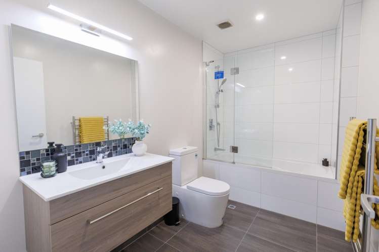 3/3 Rotoiti Street Johnsonville_11