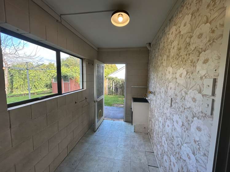 9 Orinda Close Botany Downs_21
