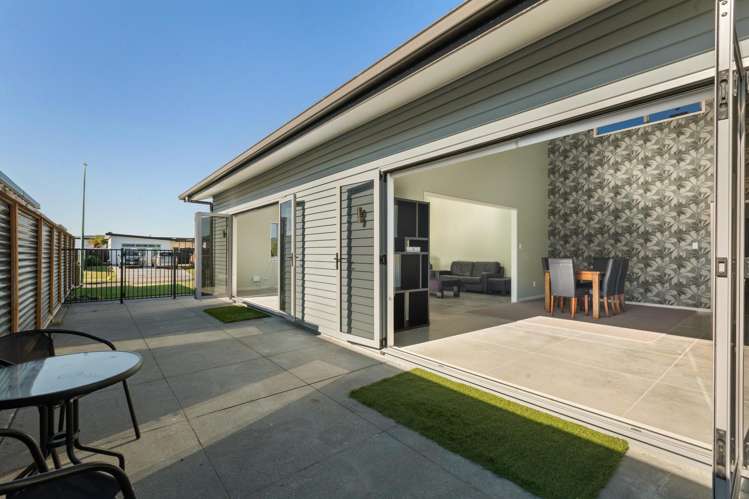 14 Surfers Avenue Waihi Beach_15
