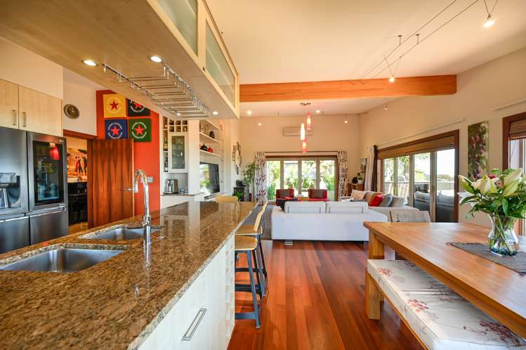 331 Princes Drive Britannia Heights_5