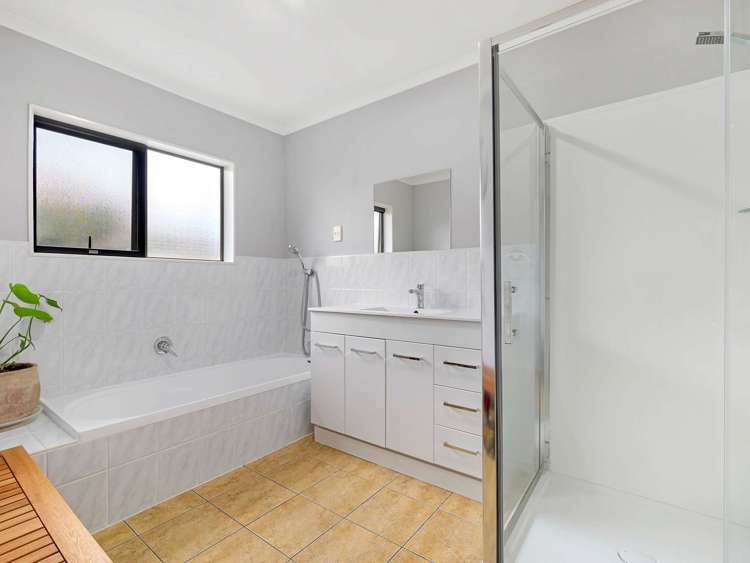 9 Fleetwood Drive Henderson_22