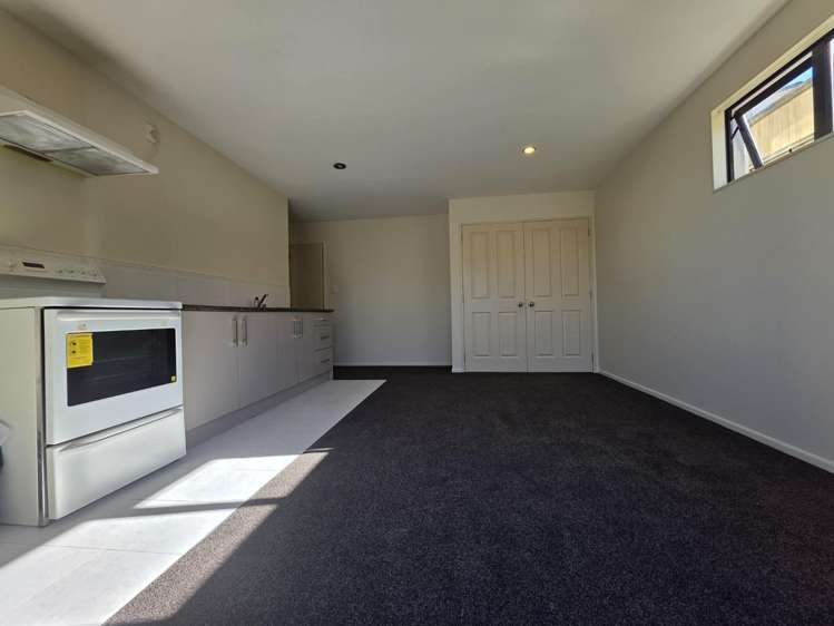 68A Bradbury Road Botany Downs_2