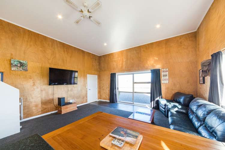 1043 Lockwood Road Kairanga_10