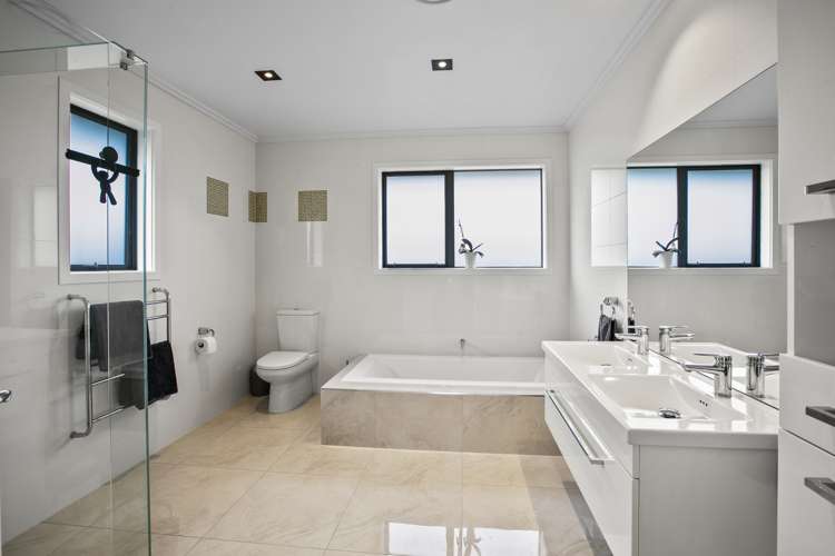 12 Gleneagles Way Waiwhakaiho_13