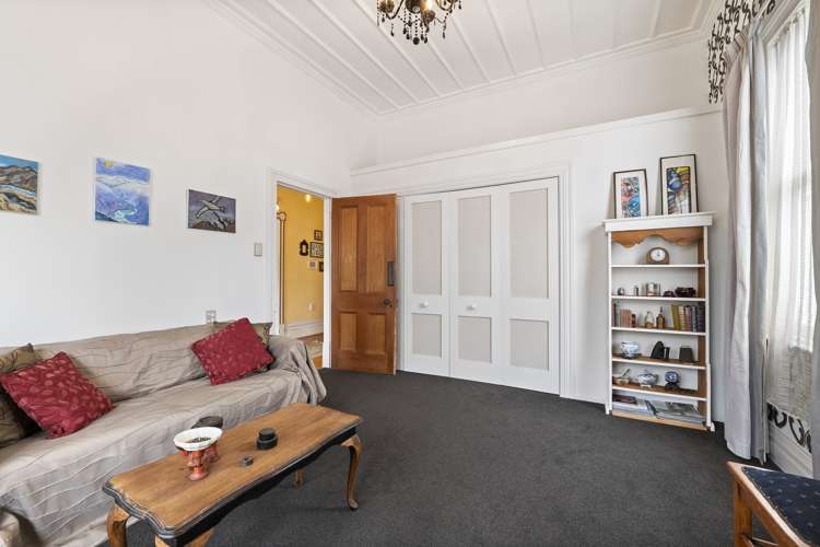 132 Tukapa Street Westown_17