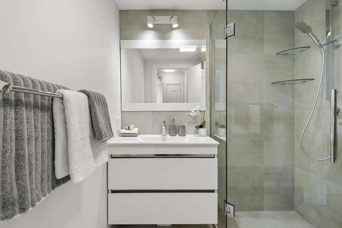 203/8 Middleton Road_5