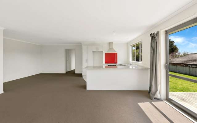 14 McGowan Rise Tuakau_2