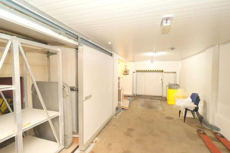 8 Foreshore Road Bluff_10