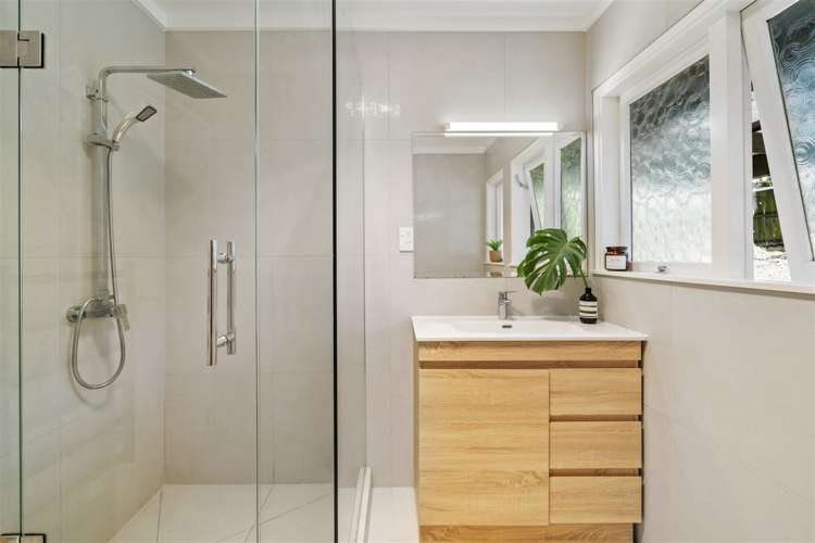 5 Taurus Crescent Beach Haven_24