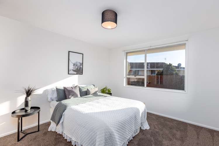 2/19 Leonie Place Aranui_6