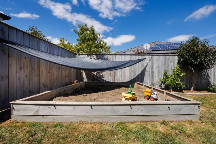 8 Huffington Place Feilding_18