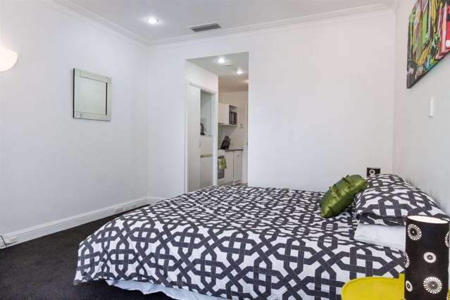 Unit 411/22 Nelson Street City Centre_1