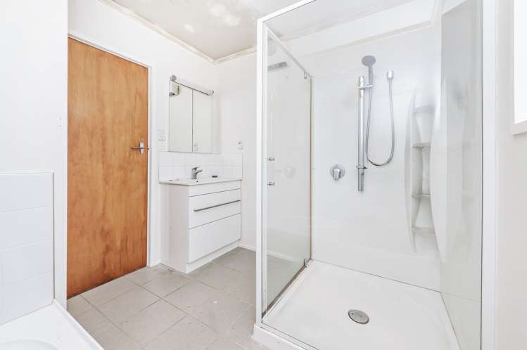 40 High Street Hawarden_12