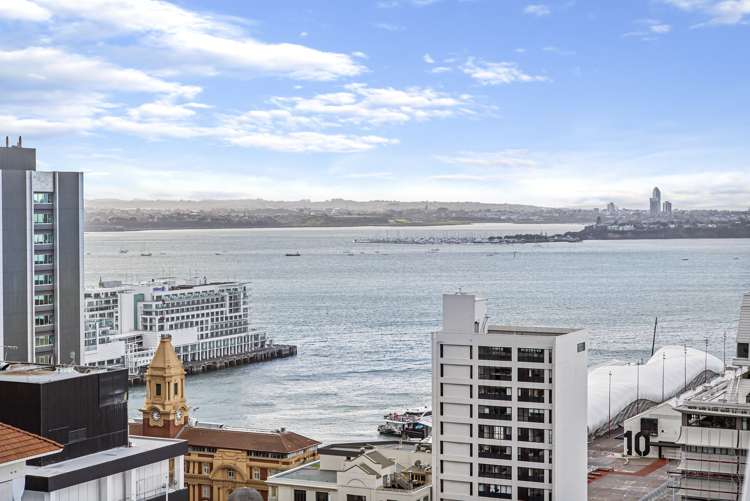 2206/10 Commerce Street Auckland Central_1