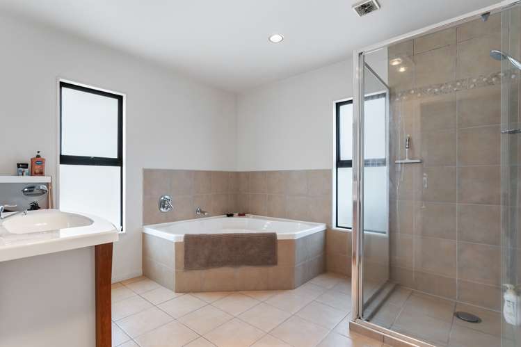 2 Kawai Rise Te Atatu Peninsula_10