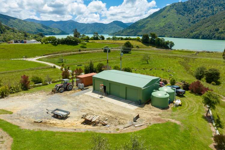 888 Queen Charlotte Drive Anakiwa and Surrounds_21