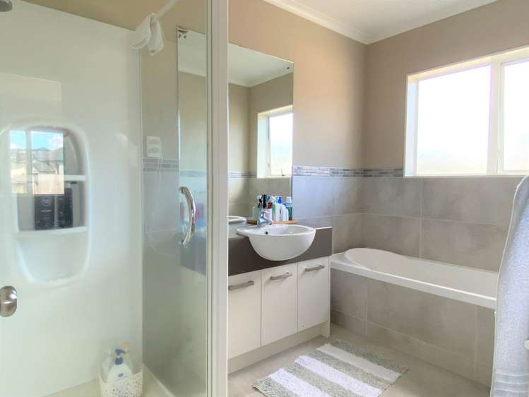 8 Briar Vale Place Flat Bush_9