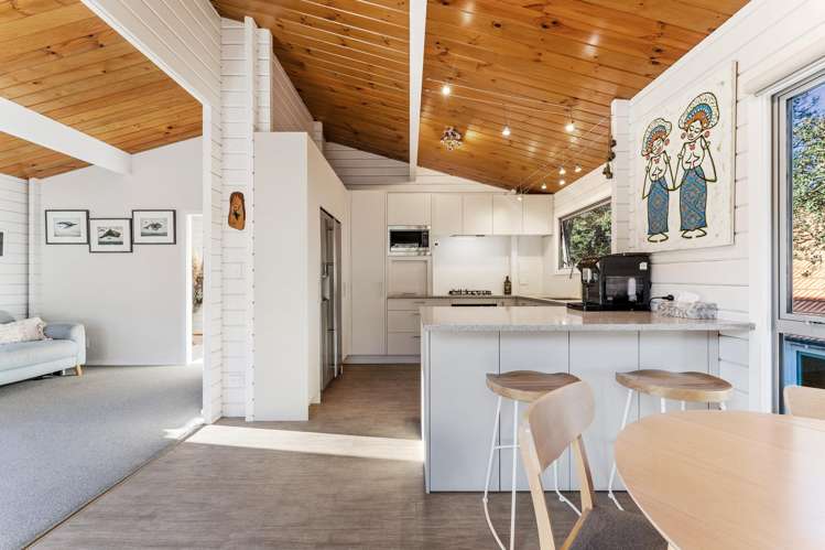 54 Waiwera Road Waiwera_6