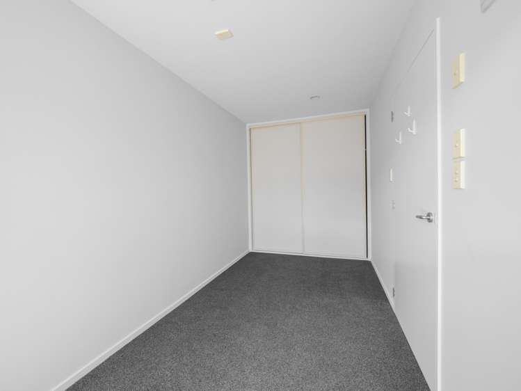 2/19 Tancred Street Ashburton_14