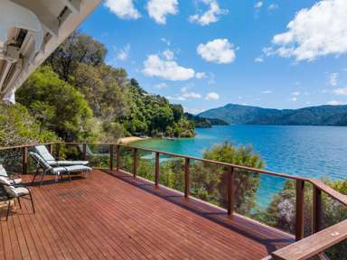 2789 Queen Charlotte Drive_2