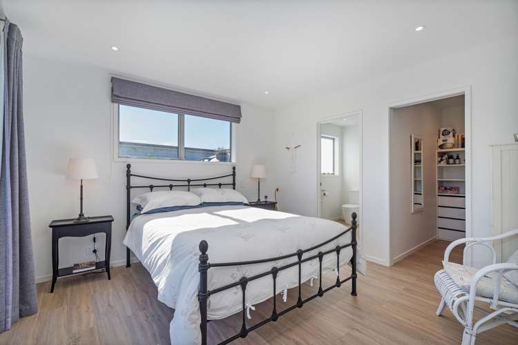 44 Longreach Drive Cooks Beach_24