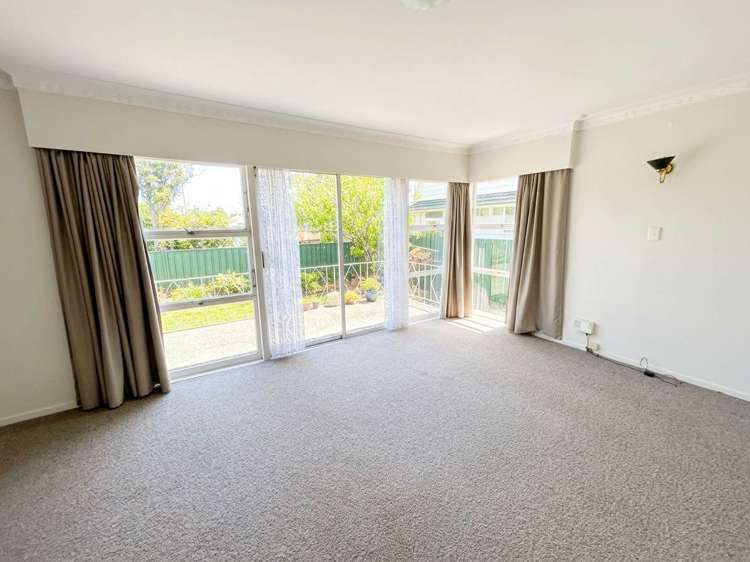 86 Botany Road Botany Downs_2