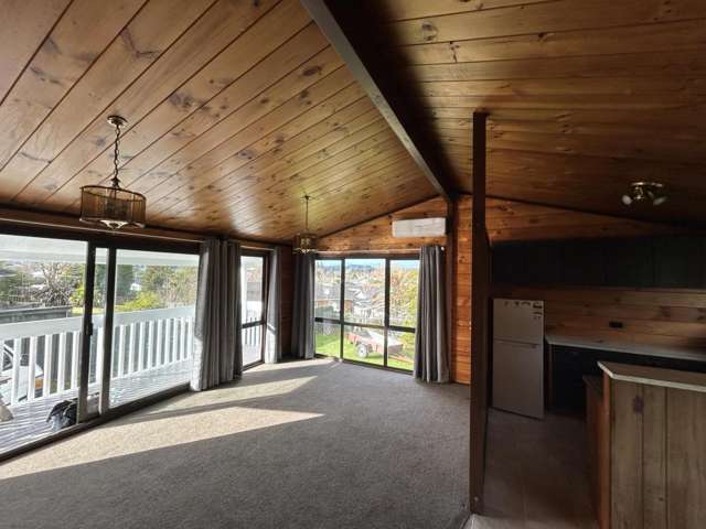 184B Clayton Road Mangakakahi_1