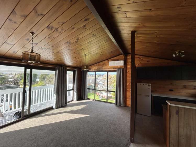 184B Clayton Road Mangakakahi_1