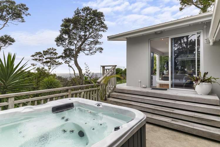 88 Scenic Drive Titirangi_9