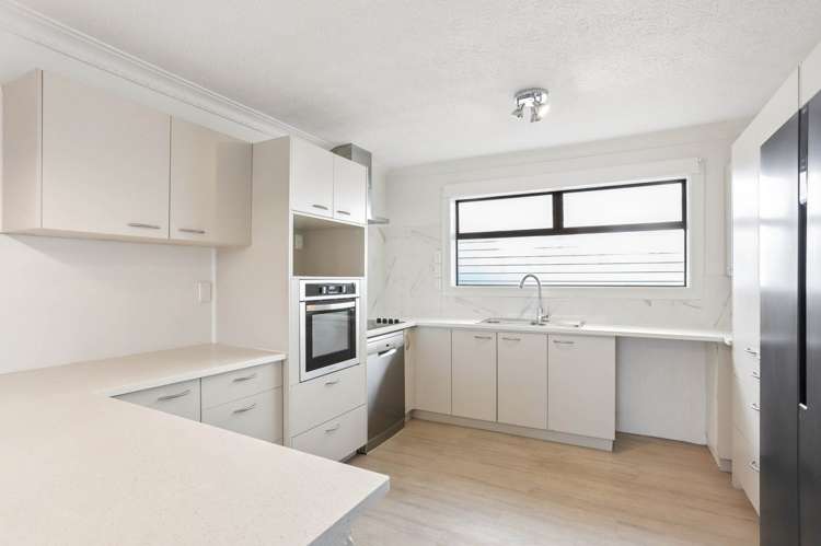 26 Widmore Drive Massey_13